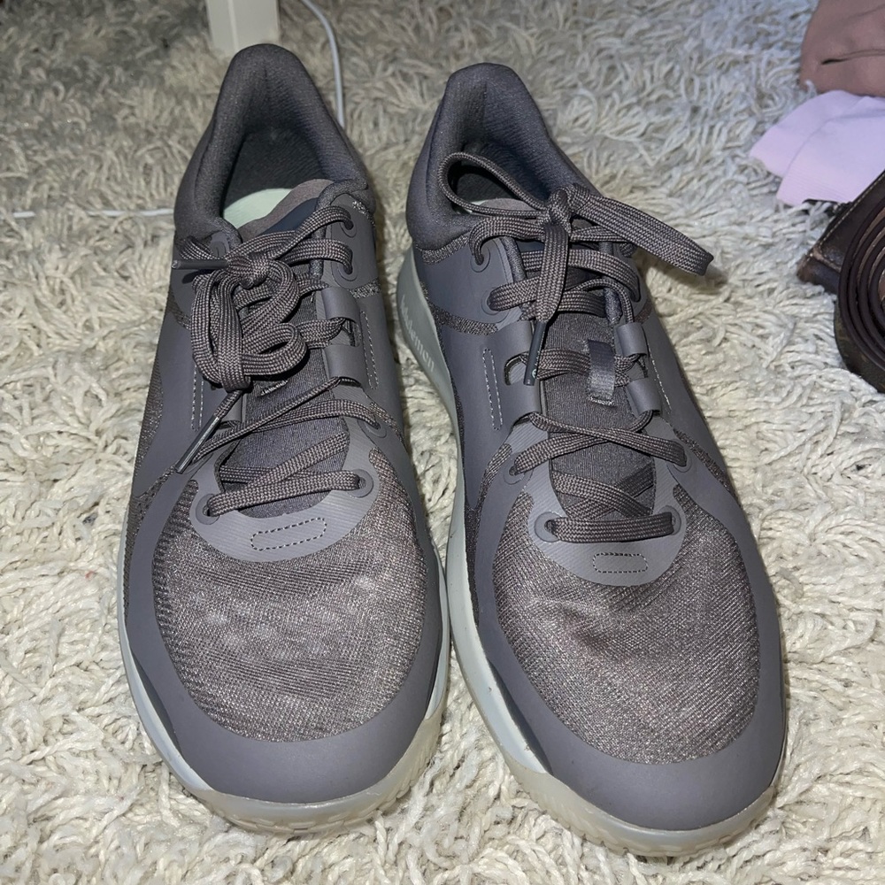 Lululemon Strong Full Shoes